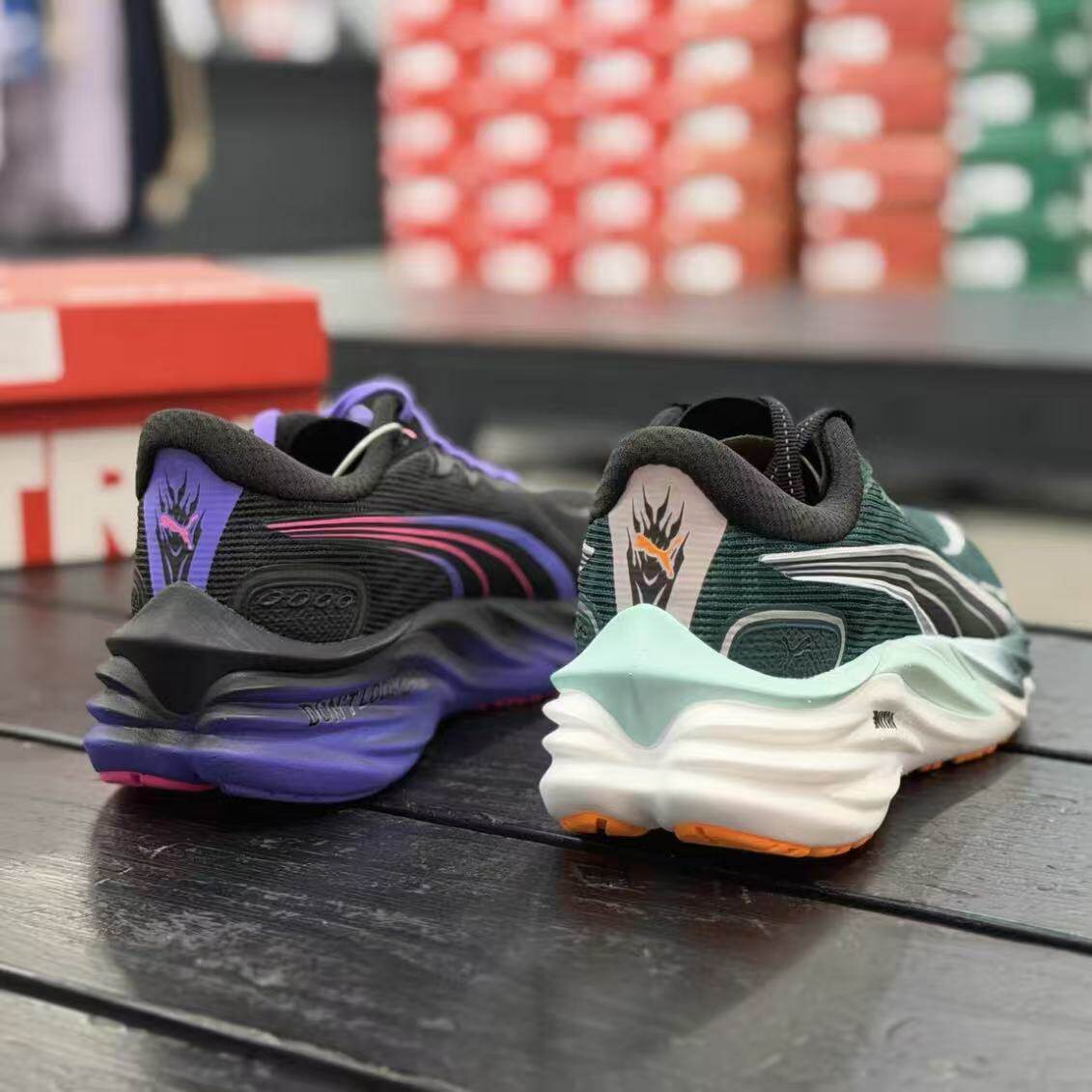 PUMA彪马男子缓震回弹氮气科技跑步鞋彪速3VELOCITY NITRO 377748