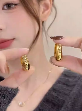 2026新款欧美法式轻奢复古设计金色银针耳环高级感outlets女配饰