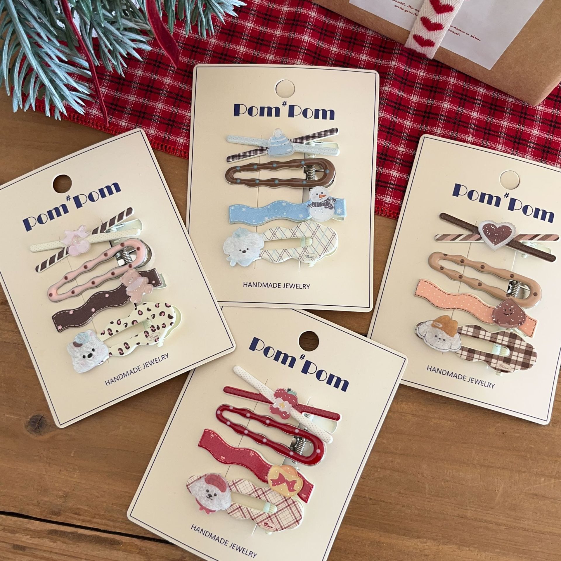 4个装 可爱栗子小熊雪人发夹鸭嘴夹趣味套装发卡新年碎发刘海边夹