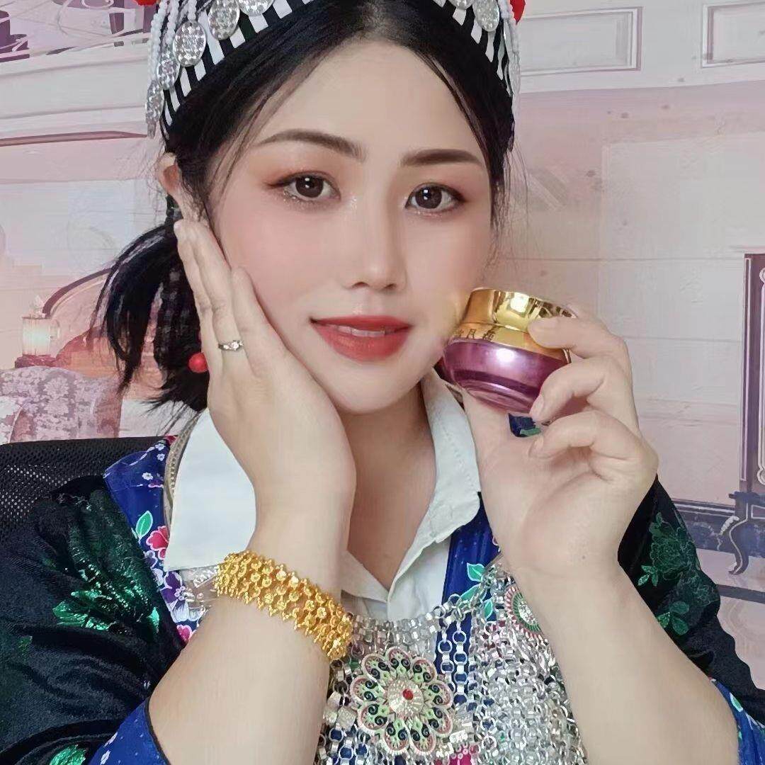 泰国进口蓝月霜美白祛斑祛痘提亮肤色修复皮肤红血丝祛痘印祛黑头