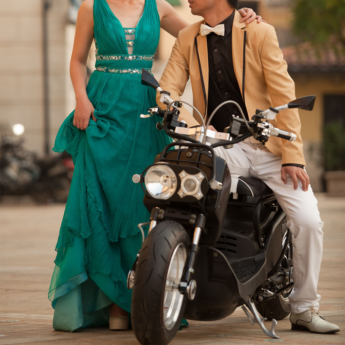 zoomer低趴祖玛电动摩托车卓玛改装大灯分离把后平叉坐垫前后减震