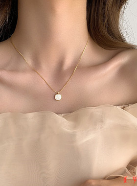 玫瑰的故事刘亦菲同款s925纯银方形白贝母项链女轻奢高级感锁骨链