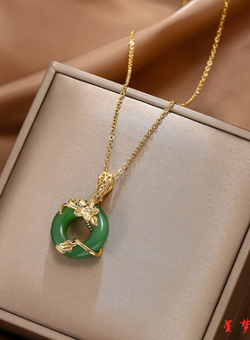 中国风简约时尚绿色莲花平安扣小众设计感项链女气质百搭不掉色