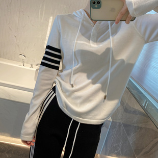 tb连帽秋冬薄款灰色半开领针织卫衣女新款羊毛打底衫长袖T恤上衣