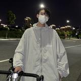 灰色