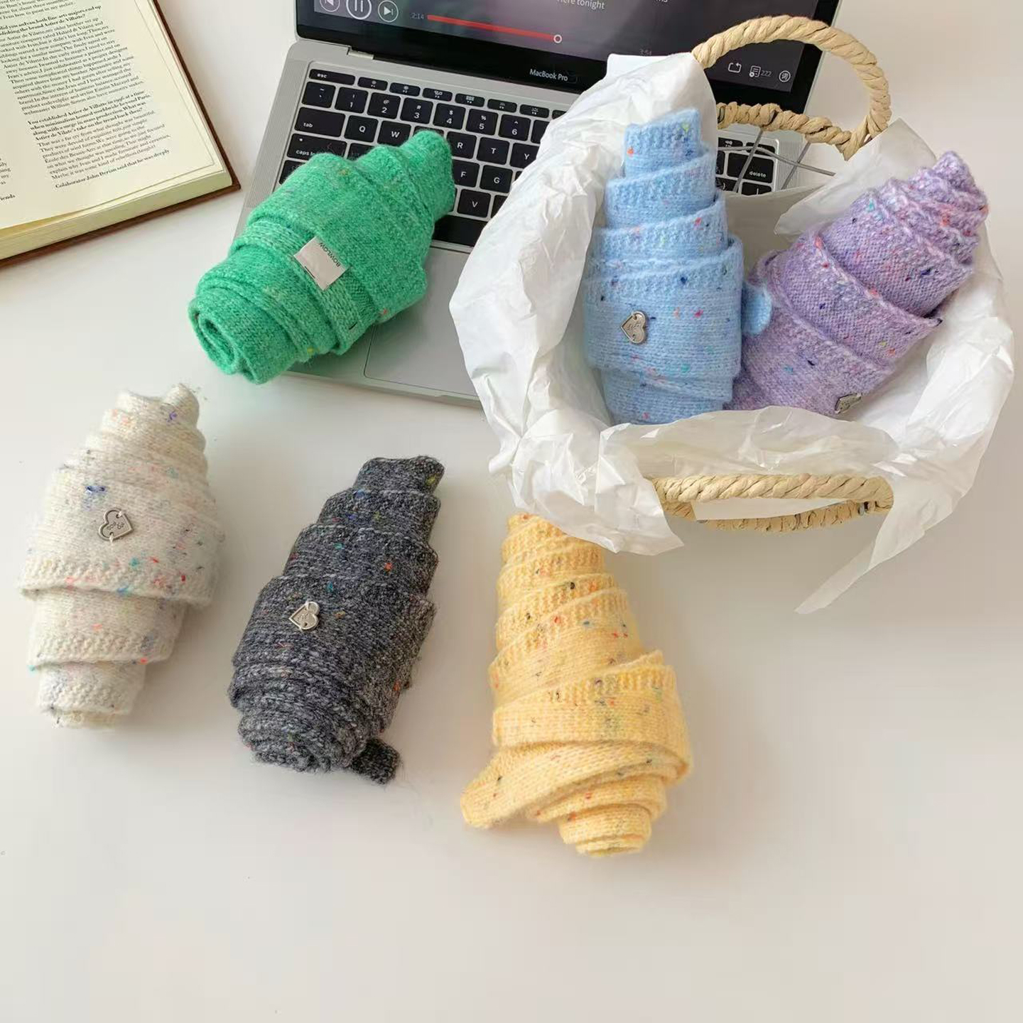 秋冬季保暖三角披肩围巾围脖女