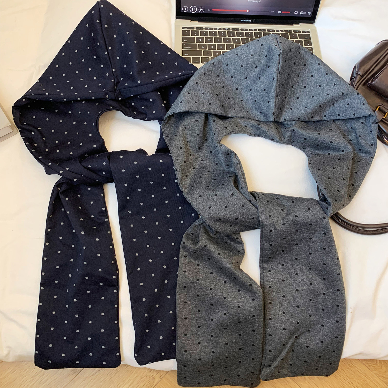 韩系波点帽子围巾一体女秋冬季保暖百搭防寒护耳显脸小雷锋帽子