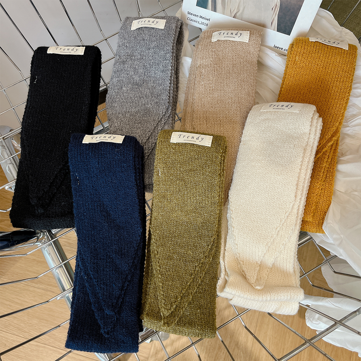 韩版新款纯色尖角细窄长条小围巾女春秋针织保暖护颈装饰毛绒围脖