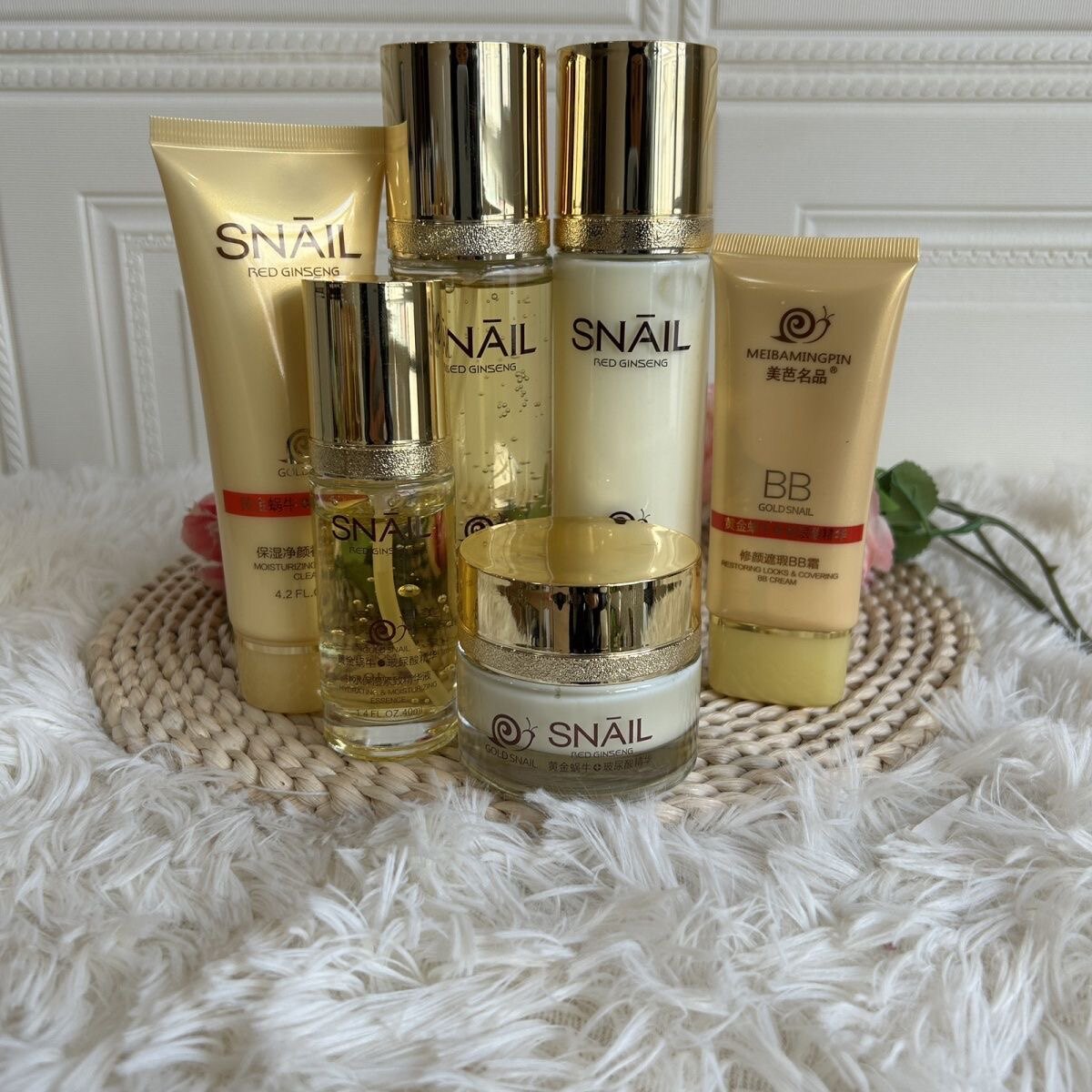 美芭名品黄金蜗牛玻尿酸精华护肤柔肤水保湿乳液女士化妆品