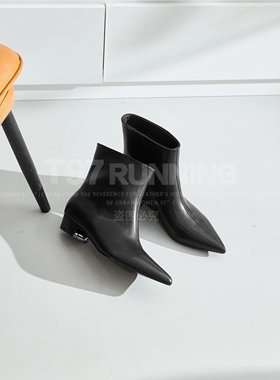 2025秋冬新款净版气质尖头法式休闲时尚百搭瘦瘦靴短靴女G2862