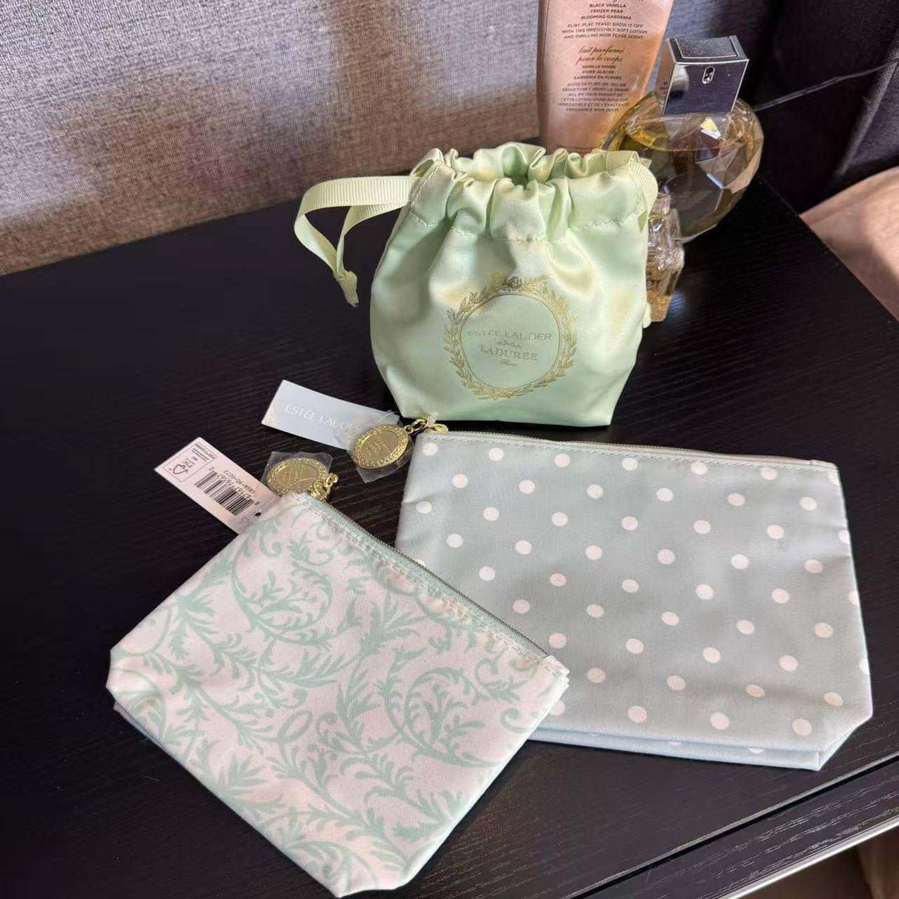 四件包邮 出口尾货小巧随身便携抽绳小收纳袋小化妆包零钱包卡包,收纳整理,化妆包,淘宝优惠券,粉丝福利购,淘宝优惠卷