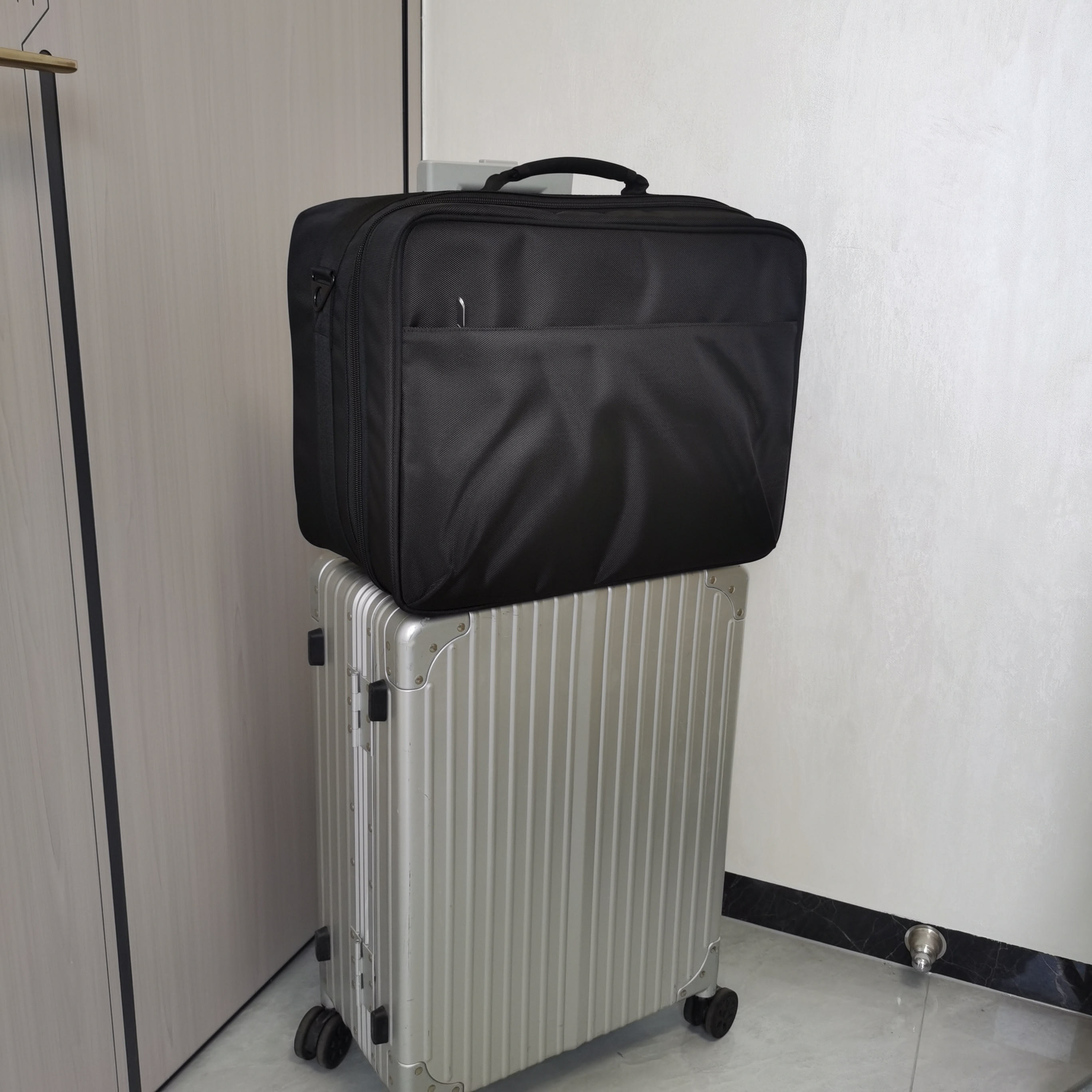 馥雅迪化妆包大容量饰品包新娘跟妆饰品收纳包化妆师工作包黑色