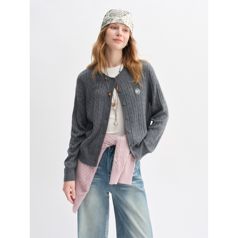 独束大码【软糖针织】绞花针织衫女秋季胖MM温柔感圆领开衫外套