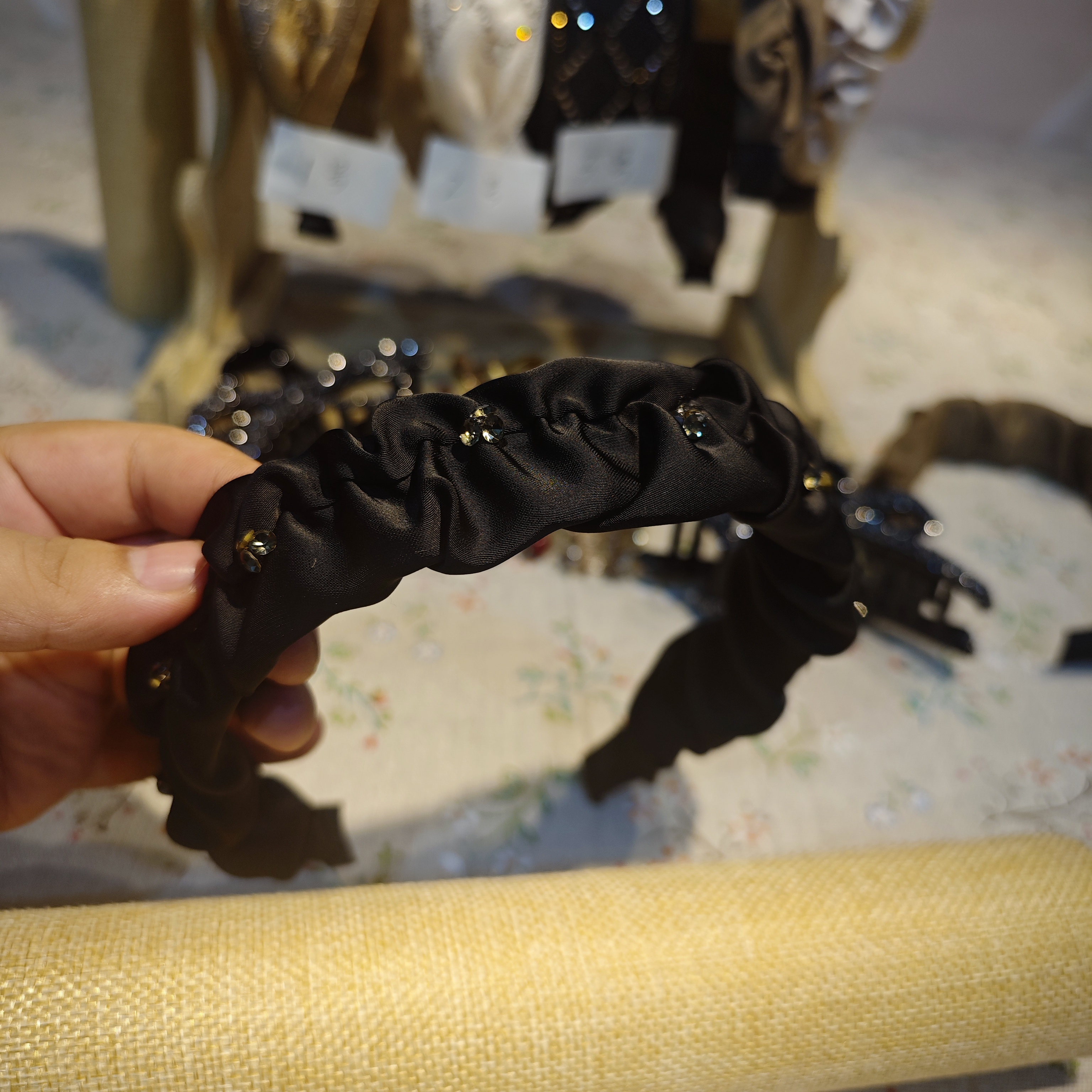 4号现货韩国进口发饰气质黑色褶皱水钻头箍