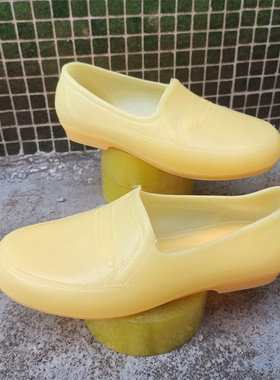 男士加厚底雨鞋防水男厨师耕地鞋生胶黄色工作鞋工地建筑防滑耐磨