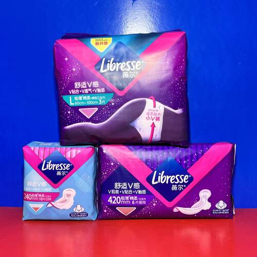 卫生巾舒适V感极薄透气贴合