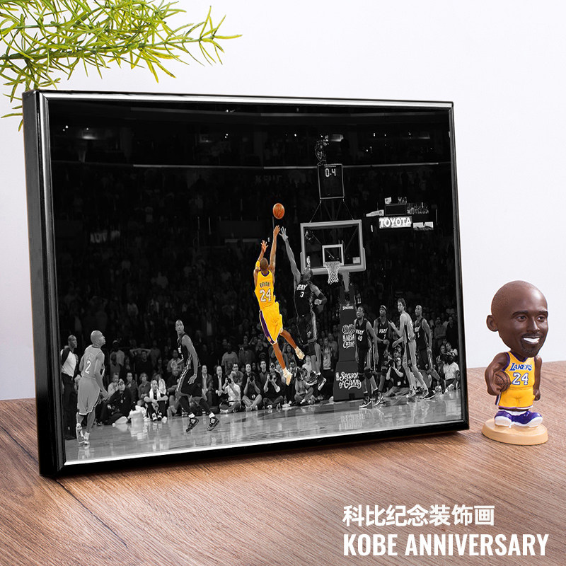 男生卧室NBA球星挂画詹姆斯库里