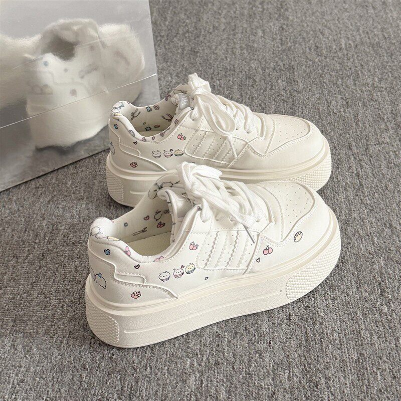 增高厚底小白鞋女款2026新款春季板鞋ins潮休闲百搭小众面包鞋女