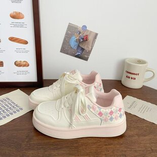 百搭小众板鞋女款2025新款秋季厚底学生小白鞋皮面透气休闲面包鞋