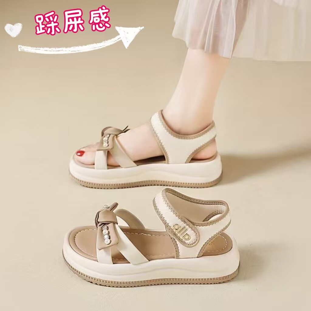 凉鞋女款夏季2026新款百搭配裙子轻便不累脚沙滩法式绝美时装凉鞋