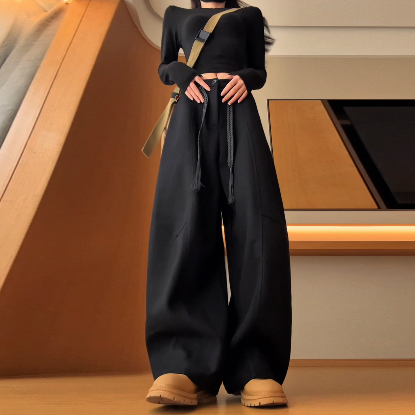 黑色美式复古毛呢弯刀休闲裤女