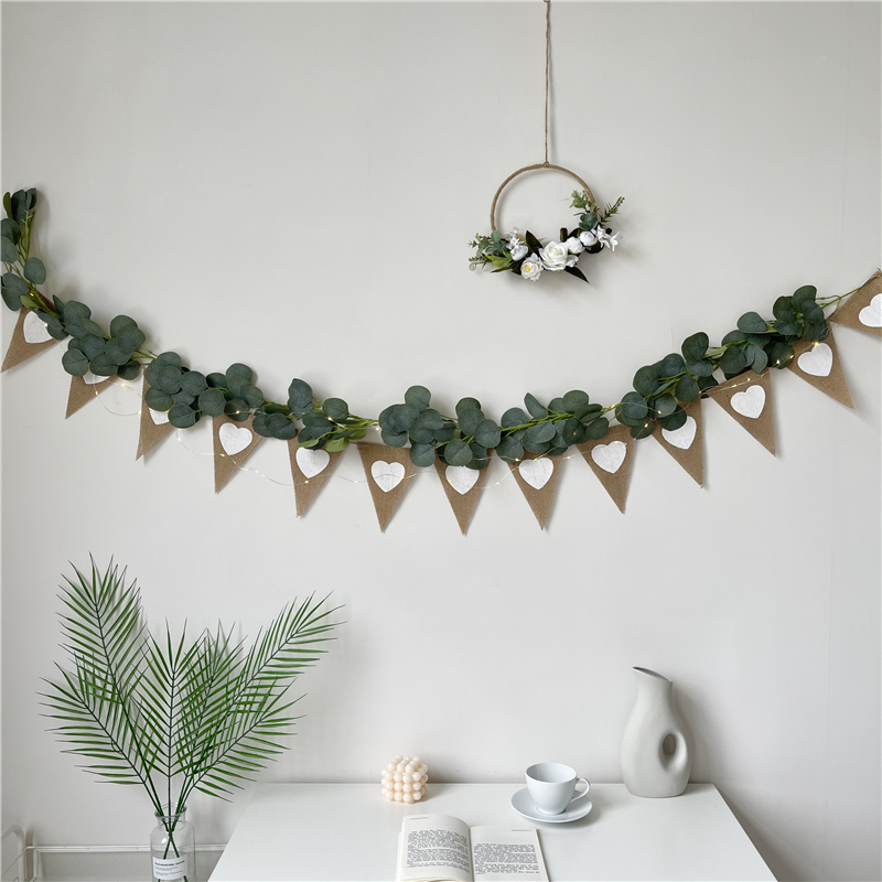 ins风尤加利绿植麻布背景墙布置