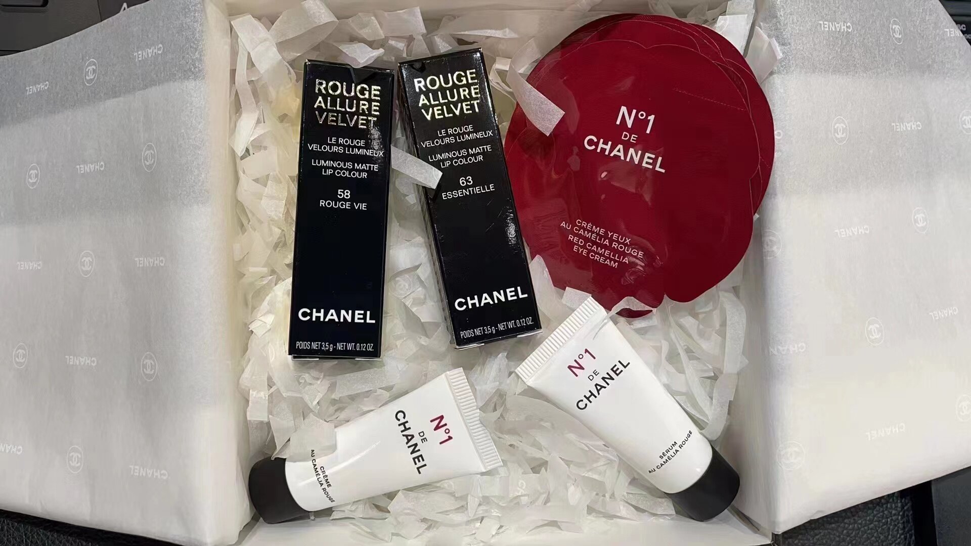 CHANEL 香奈儿炫亮魅力丝绒口红211/63爆款 国内专柜正装礼袋包装