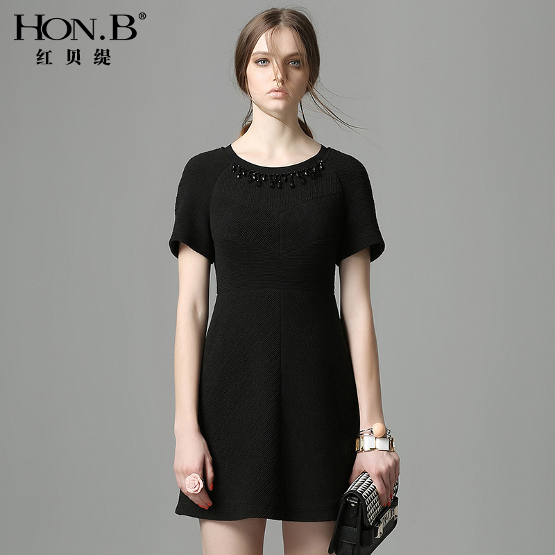 HONB红贝缇春季新款简约短袖高腰领口绣珠连衣裙短裙