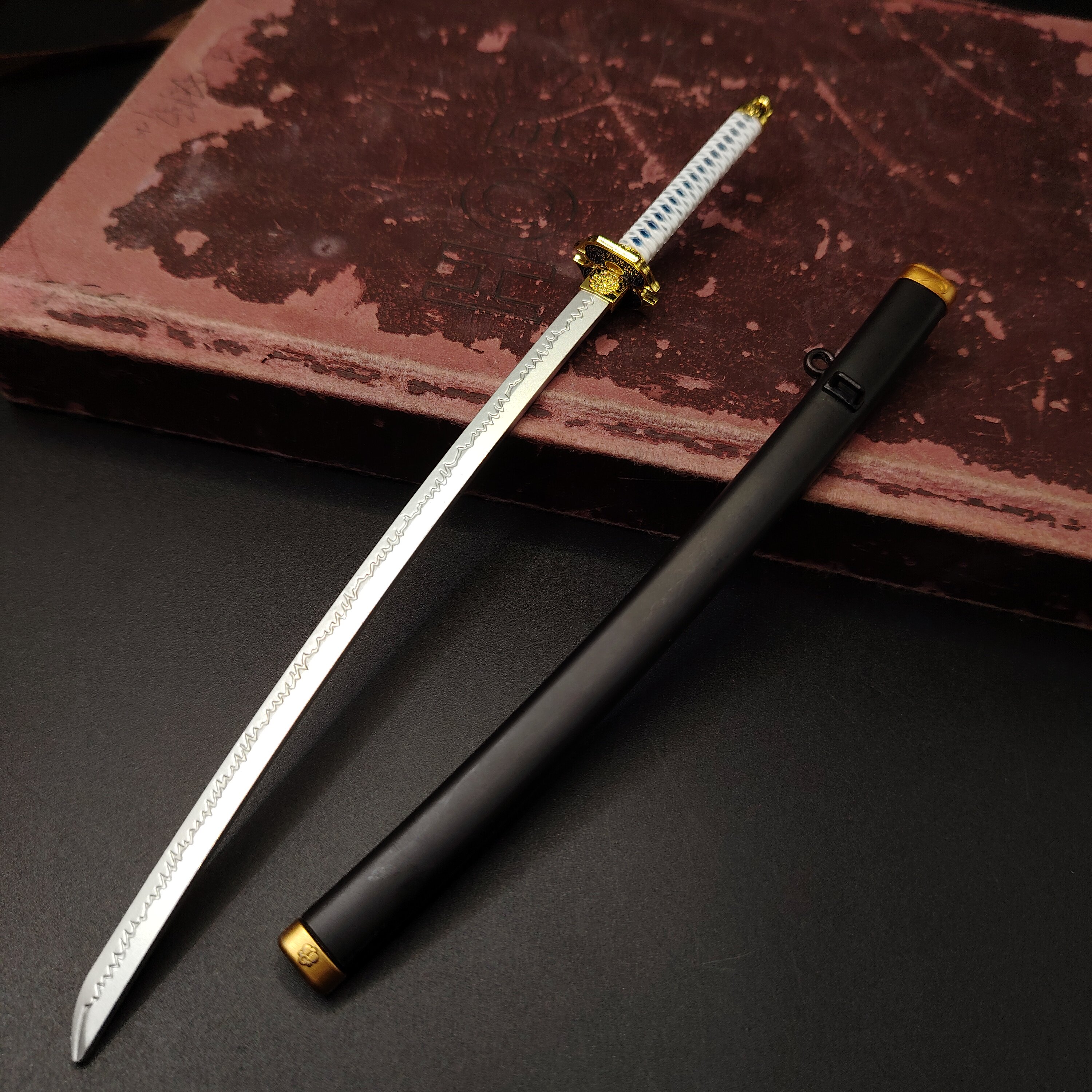 【包邮】鬼泣阎魔22厘米1/6比例微型刀剑收藏【不开刃】玩具模型