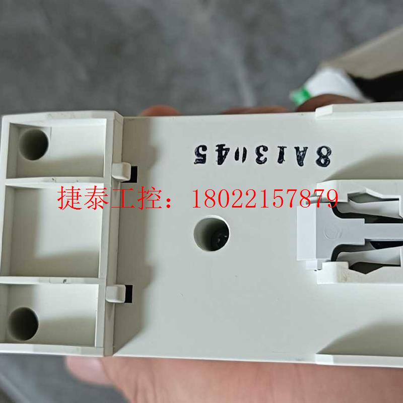 议价 全新正品导轨插座EA9X210,2孔 有8只,单价18