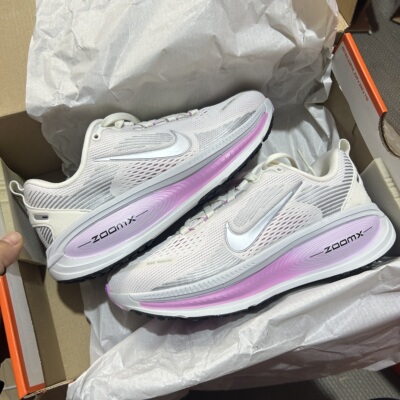 耐克Nike Vomero 18减震训练厚底低帮休闲鞋男女跑步鞋IM2503-133