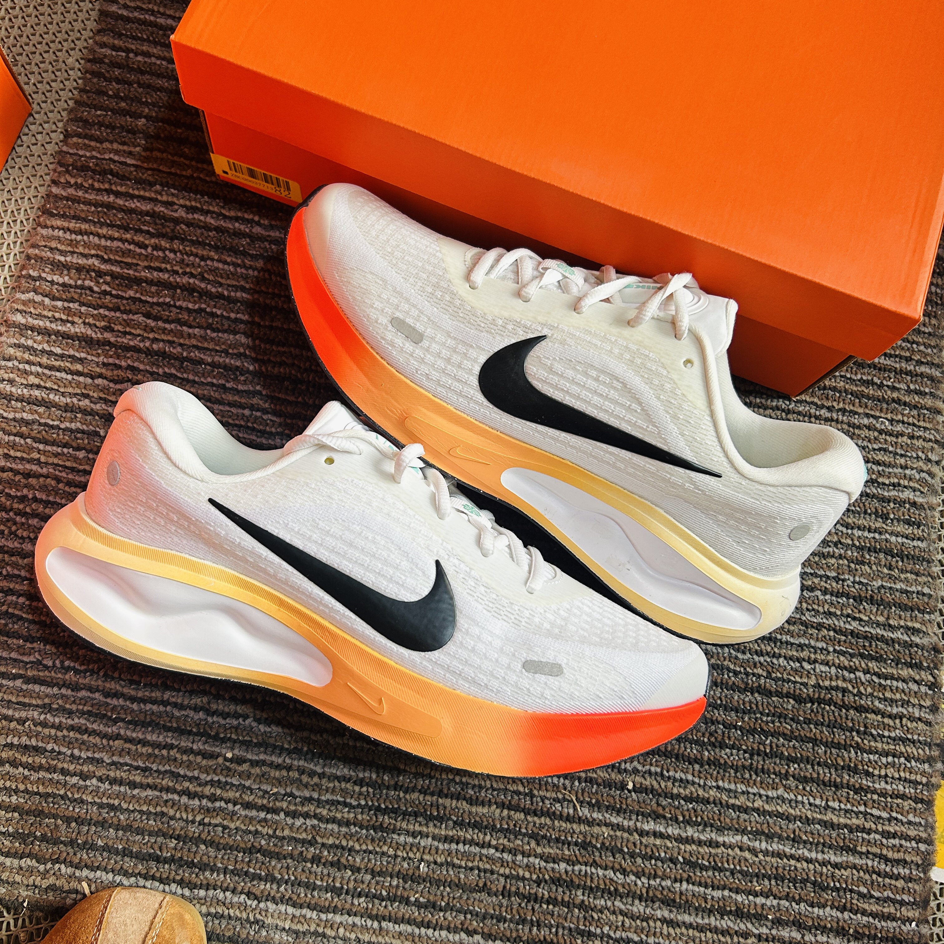 耐克Nike JOURNEY RUN夏季透气减震男子低帮休闲跑步鞋IH7329-101