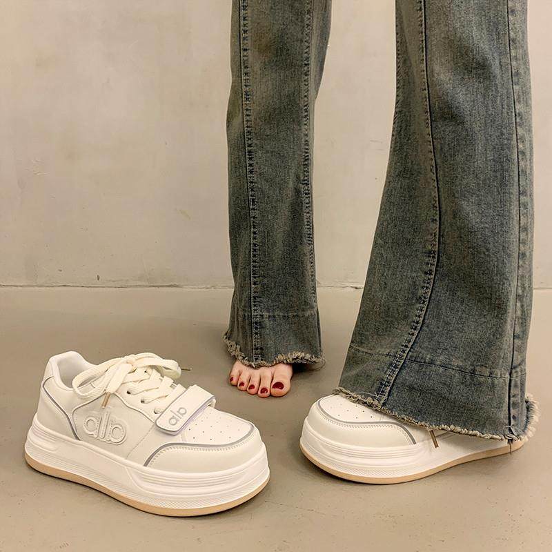 小白鞋女款2026新款春季魔术贴厚底女鞋小众设计感板鞋运动面包鞋,女鞋,休闲板鞋,淘宝优惠券,粉丝福利购,淘宝优惠卷