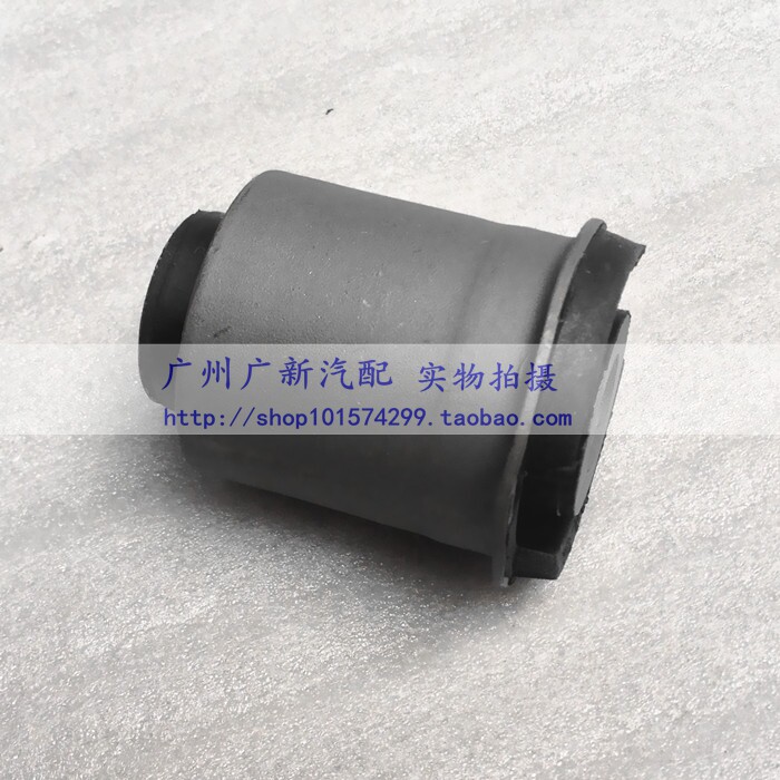 LS400下悬挂下摆臂胶套衬套