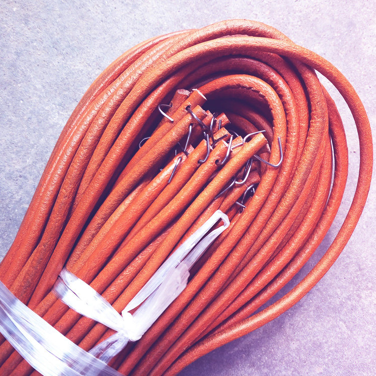 老式家用脚踩缝纫机通用配件 牛皮带 蝴蝶 飞人等牛筋带配皮带勾