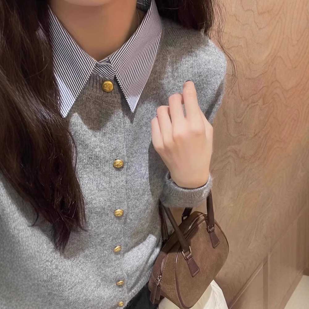 灰色衬衫领拼接假两件女修身针织