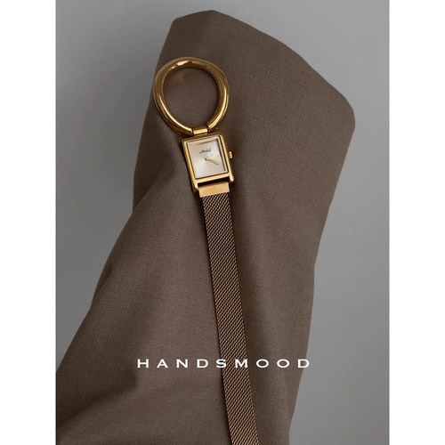 handsmood 设计师款小众高级感大圆环方形小表盘磁吸扣女士手表