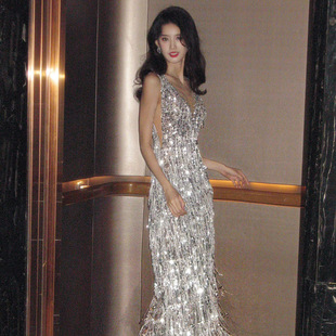 爆闪晚礼服女2026新款高端轻奢小众新娘敬酒服重工吊带长裙高级感