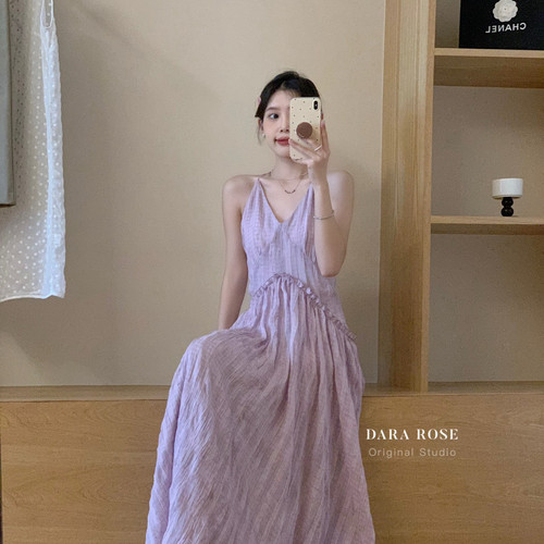 DARA ROSE-大爆款浅紫色重工法式挂脖系带露背设计浪漫度假SR2448