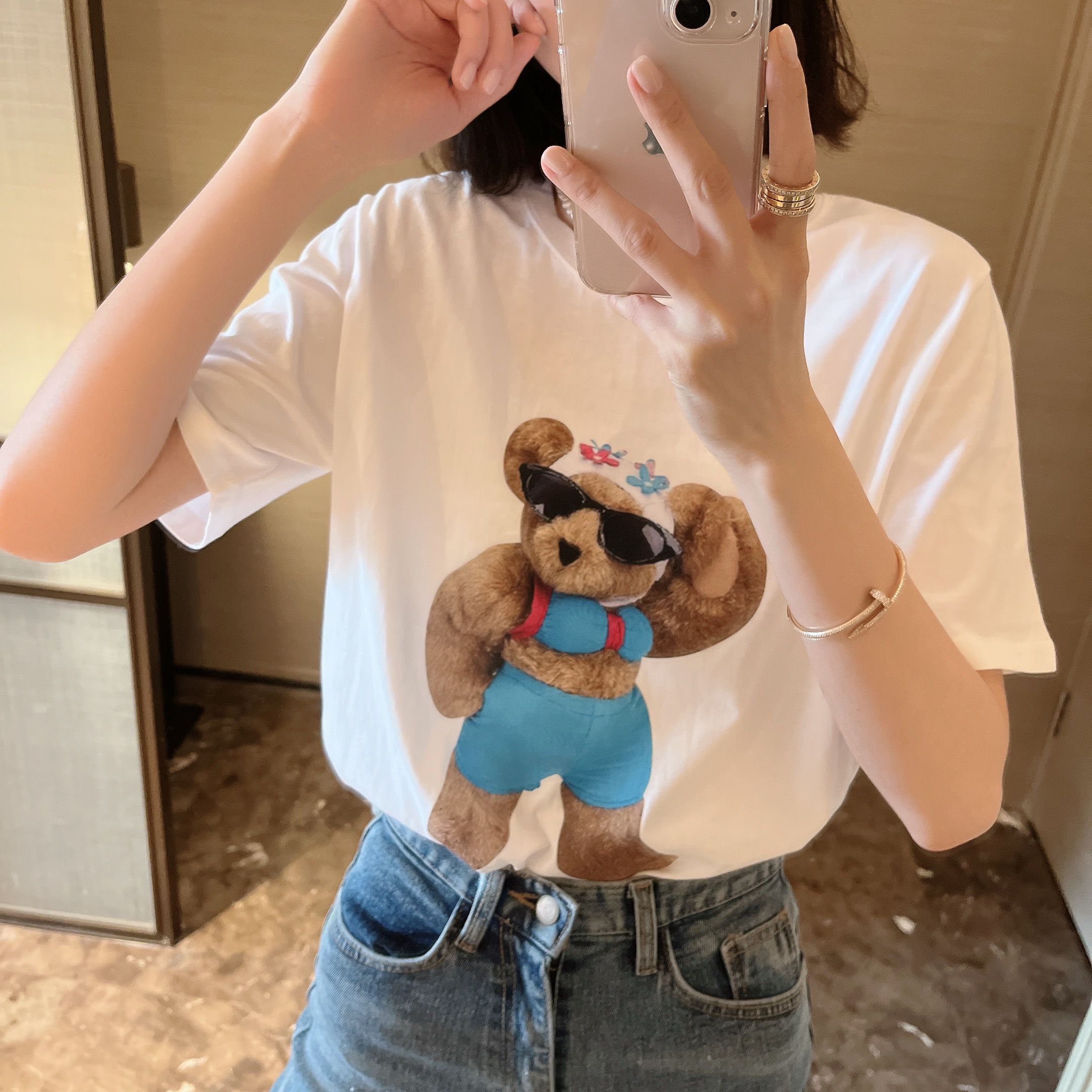 ◆张静芝韩国东大门夏季女装新款时尚可爱墨镜健美小熊减龄T恤