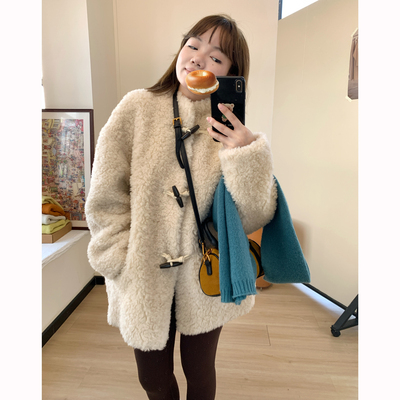Omang桃喜【反季清仓 卖完下架】中长款牛角扣羊羔毛皮草外套女冬