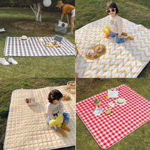Outdoor picnic mat waterproof and moisture-proof mat for spring outing mat portable and extra light 5-8 people folding picnic mat