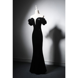 MISSQIAN 一字肩鱼尾质感高级黑色丝绒活动主持年会舞台表演长裙