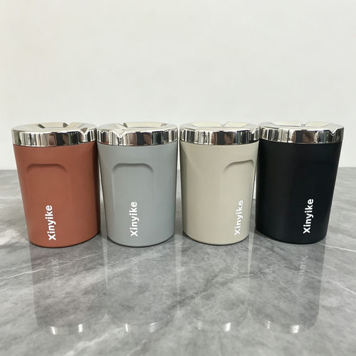 车载烟灰缸防飞灰带盖汽车用阻燃烟灰缸车内饰用品大全旋转开盖式