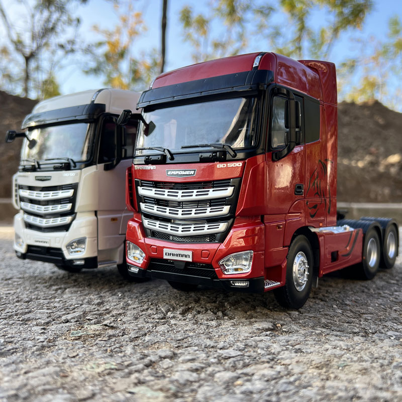 1/24欧曼海外版 巴赫曼牵引车头模型 仿真合金拖车头摆件 卡车