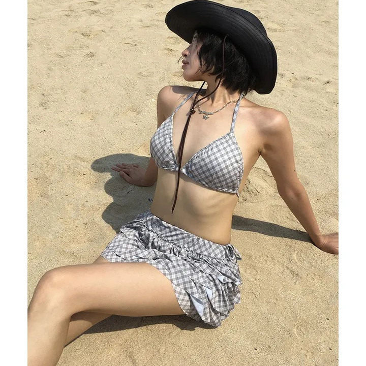 泳衣女新款性感比基尼小胸显瘦分体裙式三件套绑带遮肚泡温泉度假