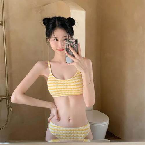 泳衣女2026新款甜美可爱三角分体比基尼小胸性感学生少女度假温泉