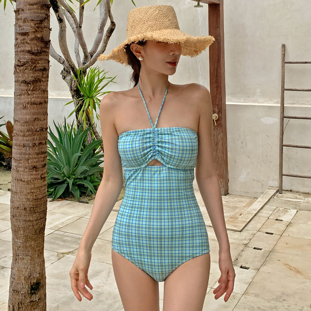 泳衣女新款性感辣妹格子波点挂脖连体小胸显瘦遮肚泡温泉度假泳装