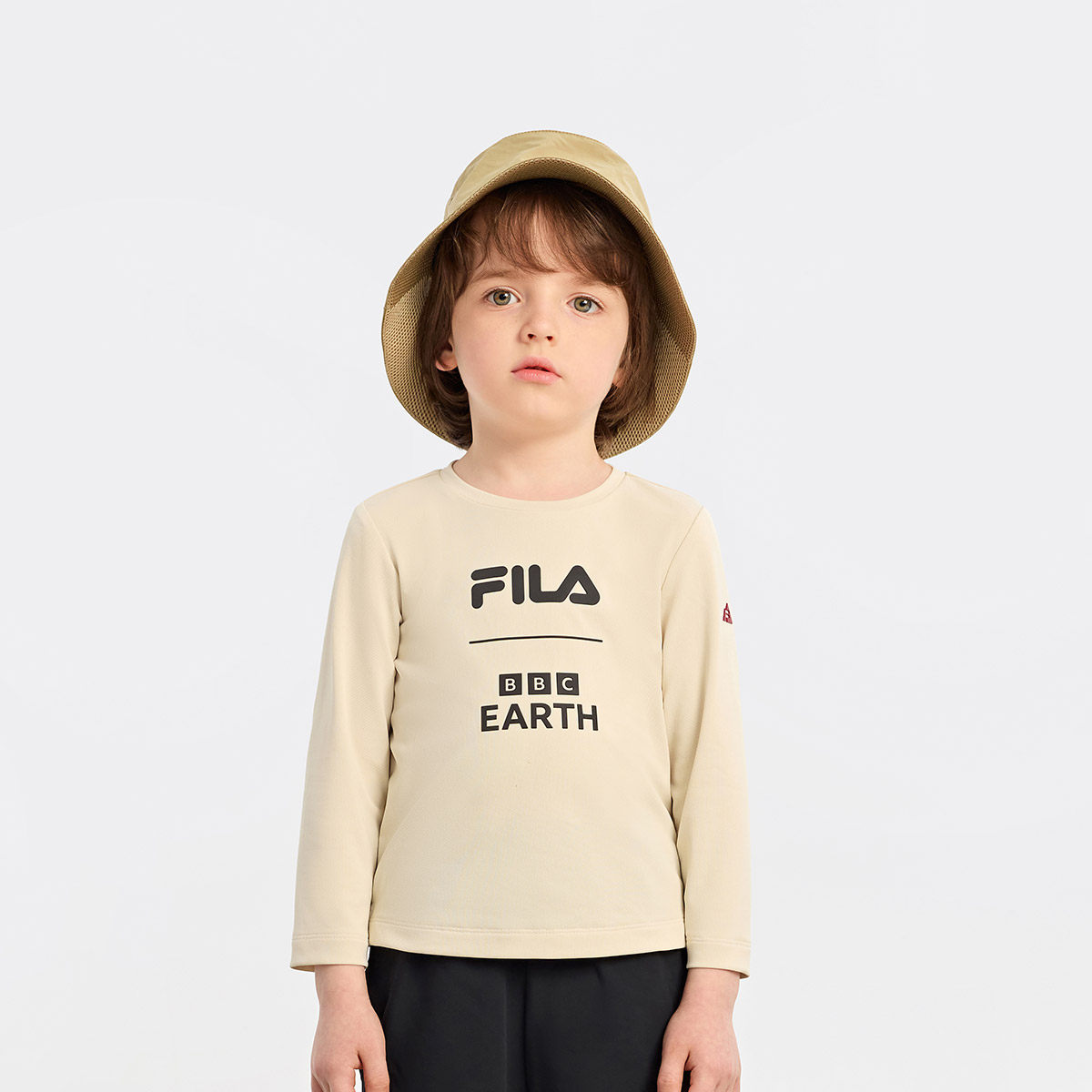 Fila/斐乐BBC EARTH联名系列男童户外系列圆领长袖T恤K11B433203F