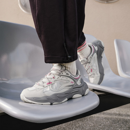 斐乐火星女子时尚休闲复古运动鞋